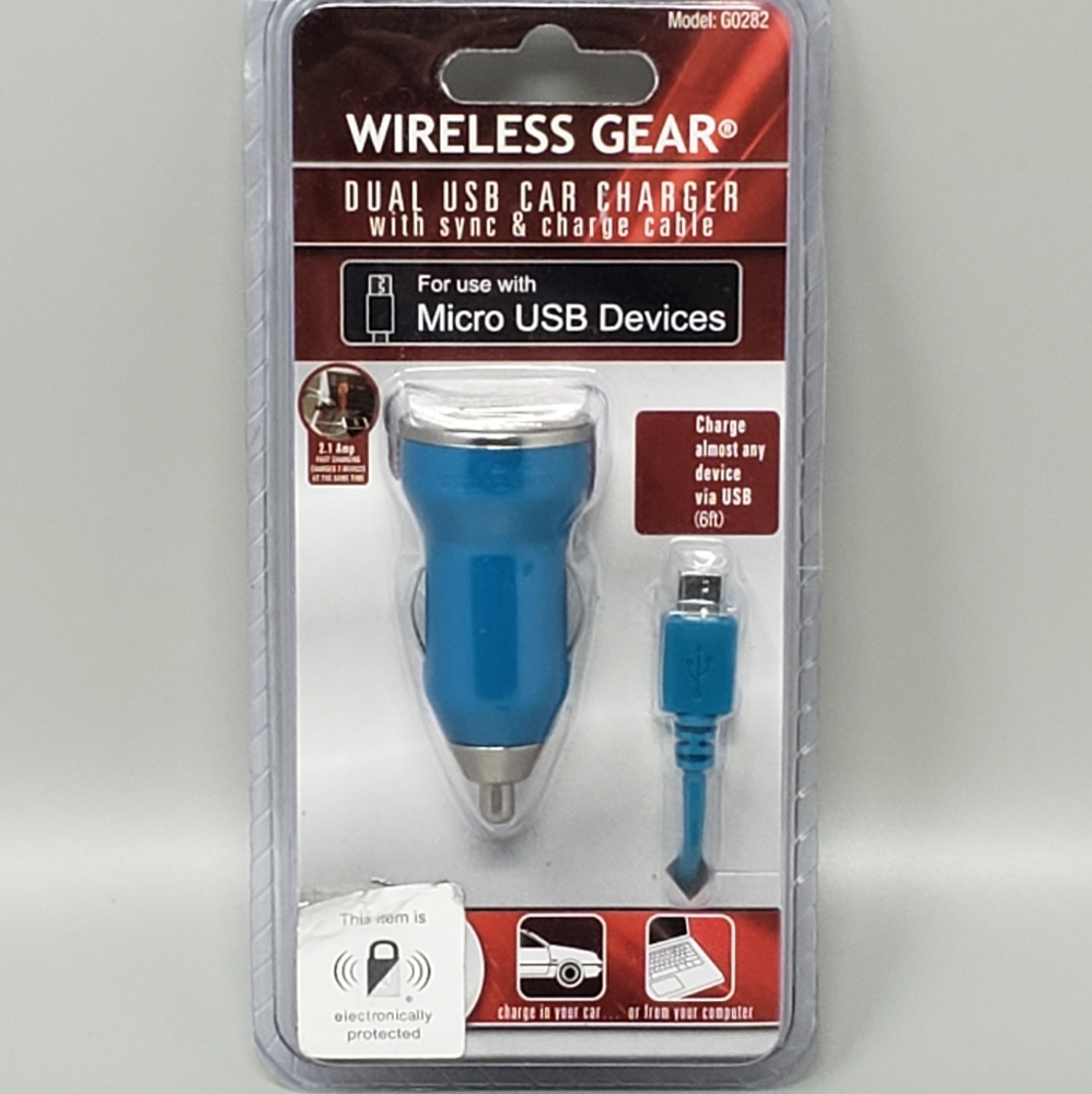 Dual USB Car Charger with Sync Cable - Blue